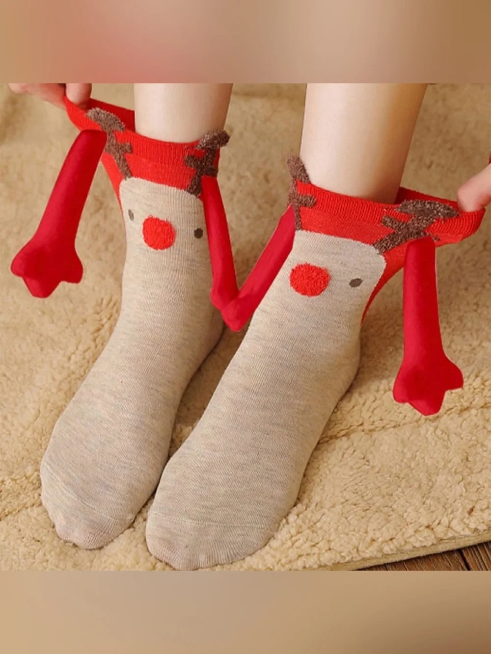 💞 New Cute Adult Reindeer Christmas Holiday Novelty Socks with Hands